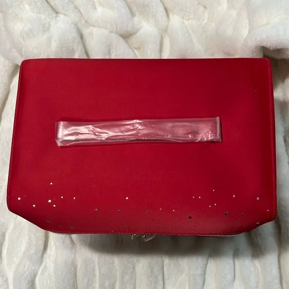 🎉 HOST PICK 🎉 Estée Lauder Holiday Edition Red Star Makeup Tote Bag - Picture 4 of 7